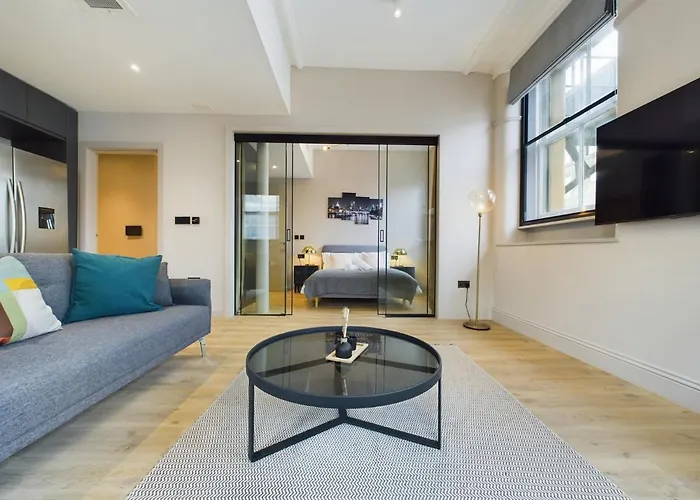 Classy 2Bedroom City Centre Apt