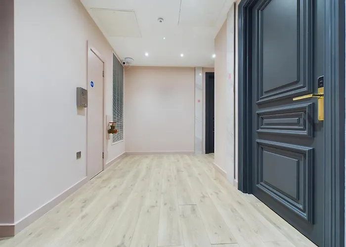 Classy 2Bedroom City Centre Apt