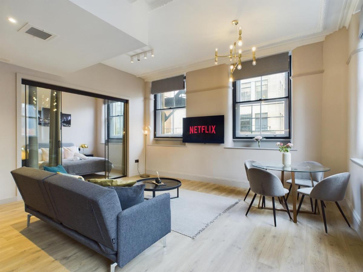 Classy 2bedroom Centre